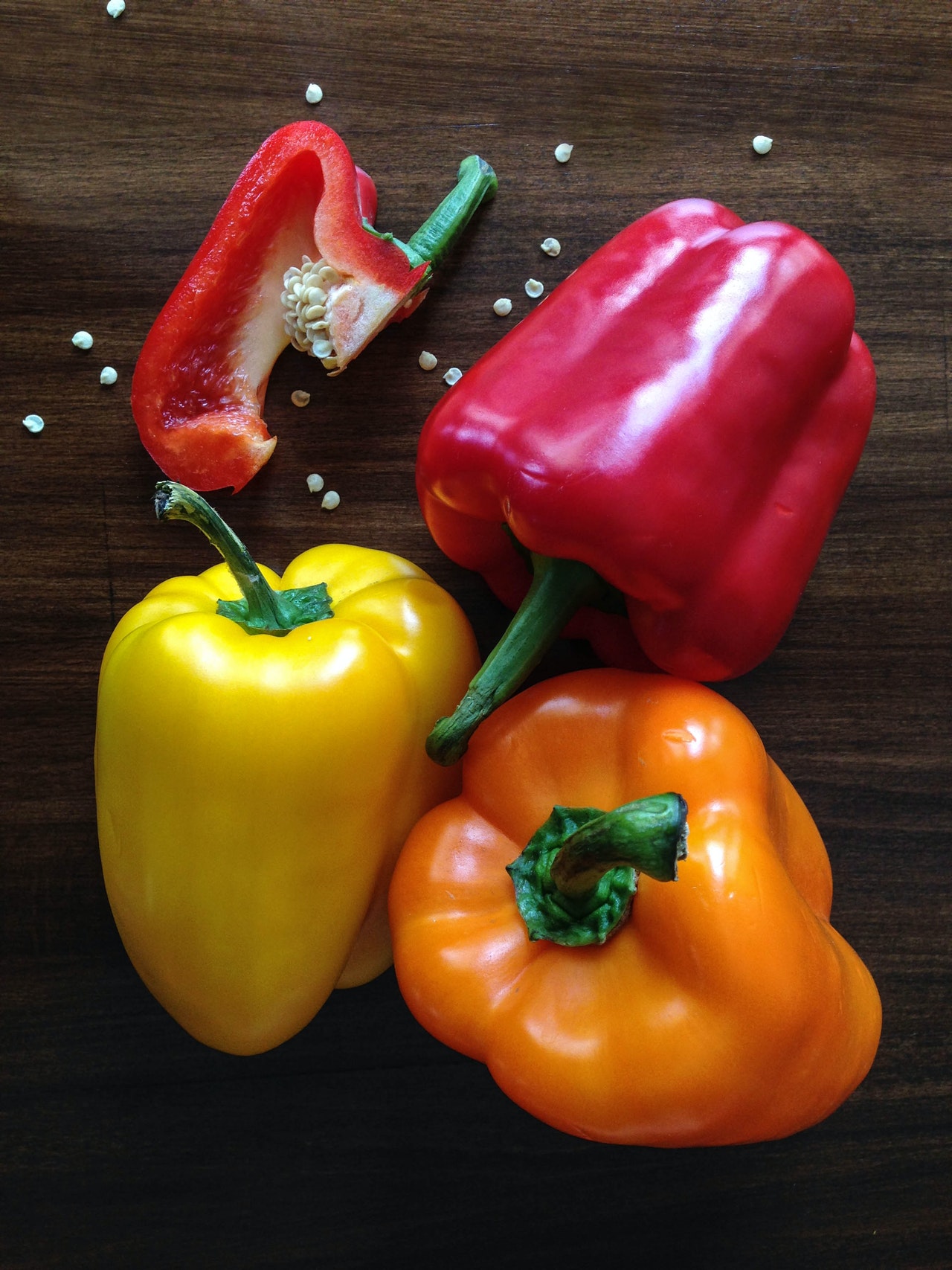 Čerstvá paprika pripravená na predaj